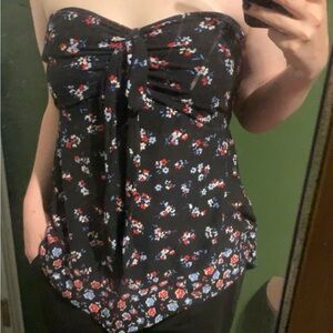 Cute strapless floral shirt